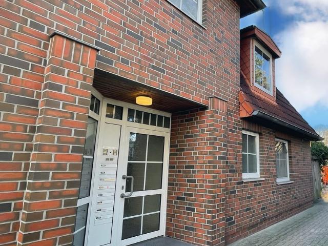 Gemütliche 2 Zimmer Dachgeschosswohnung mit Balkon in Oldenburg
