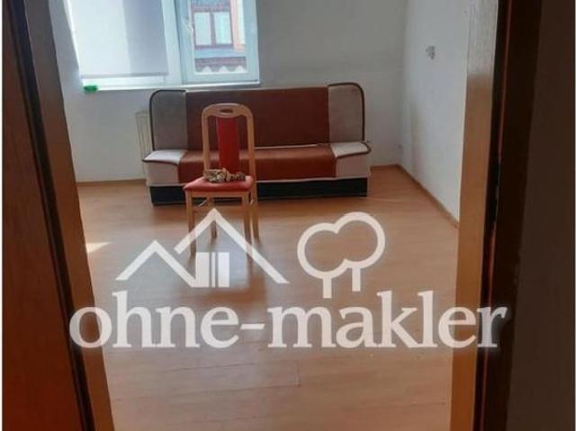 gemütliche 2 Zimmer Dachgeschosswohnung mit Blick ins Grüne