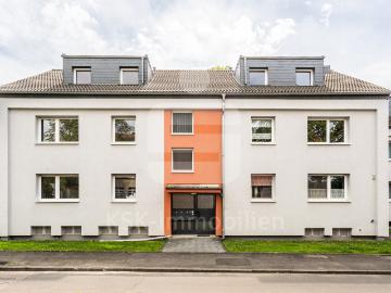 Gemütliche 2 Zimmer Eigentumswohnung mit PKW Garage und Stellplatz, sofort frei