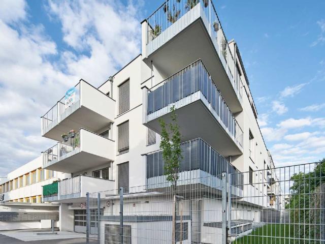 Gemütliche 2 Zimmer Loggiawohnung in der Koloniestraße!
