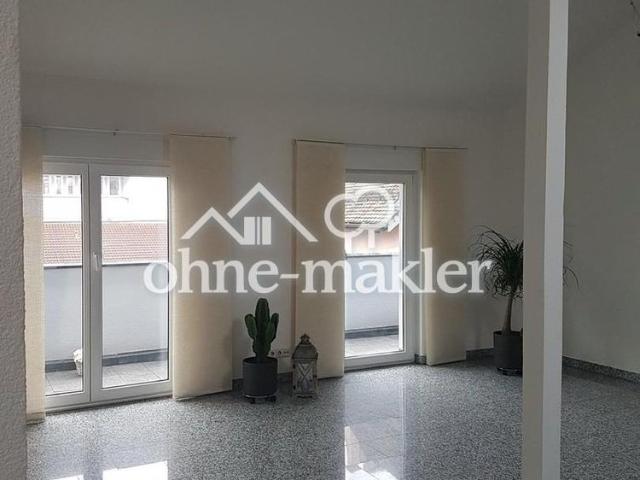 Gemütliche 2 Zimmer Penthouse Wohnung mit Balkon und Einbauküche in Wehr
