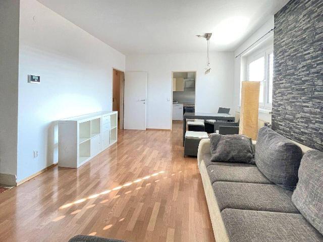 Gemütliche 2 Zimmer Stadtwohnung nahe dem Hauptplatz in Tulln – Voll möbliert ab sofort zu vermieten!
