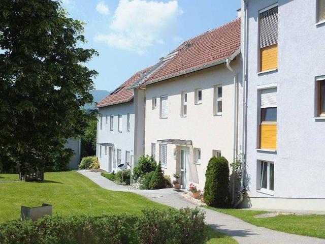 Gemütliche 2 Zimmer Wohnung im Dachgeschoss geförderte Miete ODER geförderte Miete mit Kaufoption 2 Zimmer