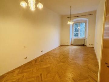 Gemütliche 2 Zimmer Wohnung in Graz: Top gepflegt, zentral und bezugsbereit!