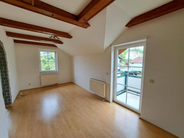 gemütliche 2 Zimmer Wohnung mit Balkon