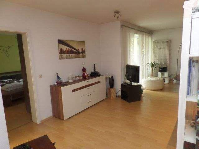 gemütliche 2 Zimmer Wohnung mit Balkon, in zentraler Lage