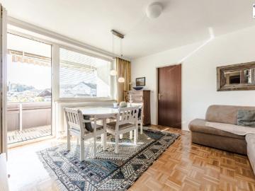 Gemütliche 2 Zimmer Wohnung mit Balkon in zentraler Lage von Mondsee