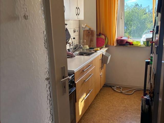 Gemütliche 2 Zimmer Wohnung mit Balkon in Frankfurt Eschersheim!