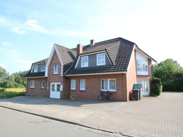Gemütliche 2 Zimmer Wohnung mit Einbauküche und Stellplatz