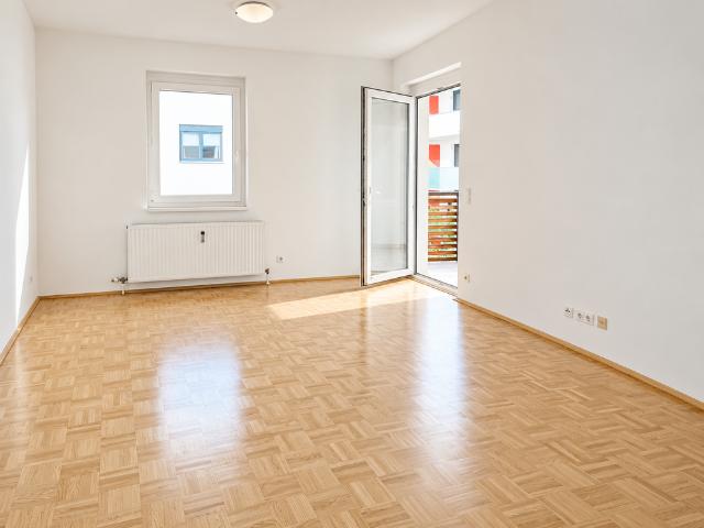Gemütliche 2 Zimmer Wohnung mit Loggia und Parkplatz