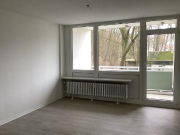 Gemütliche 2 Zimmer Wohnung mit Wannenbad und Balkon