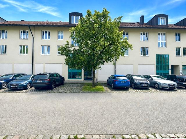 Gemütliche 2 Zimmerwohnung mit Ostbalkon und Lift in zentraler Lage von Höhenkirchen