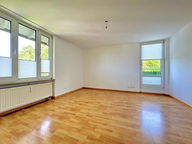 Gemütliche 2 Zimmerwohnung mit Ostbalkon und Lift in zentraler Lage von Höhenkirchen