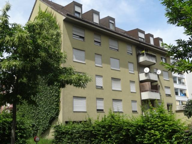 Gemütliche 3,5 Zimmer Wohnung in zentraler und doch grüner Lage in Basel