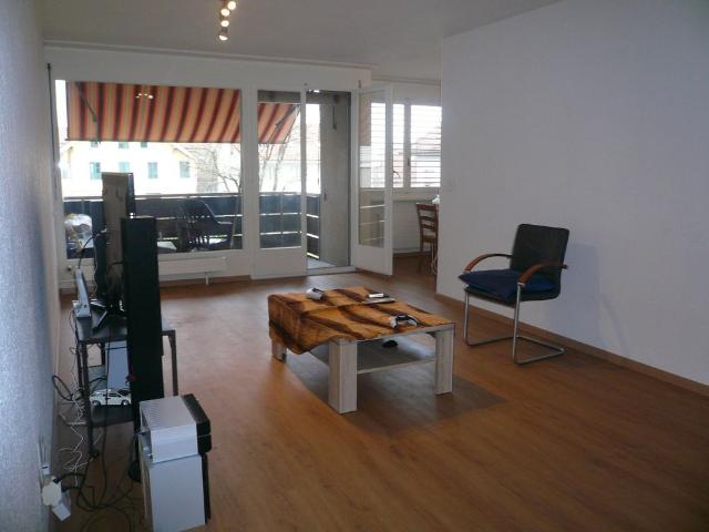 Gemütliche 3.5 Zimmer Wohnung mit Balkon in Bätterkinden