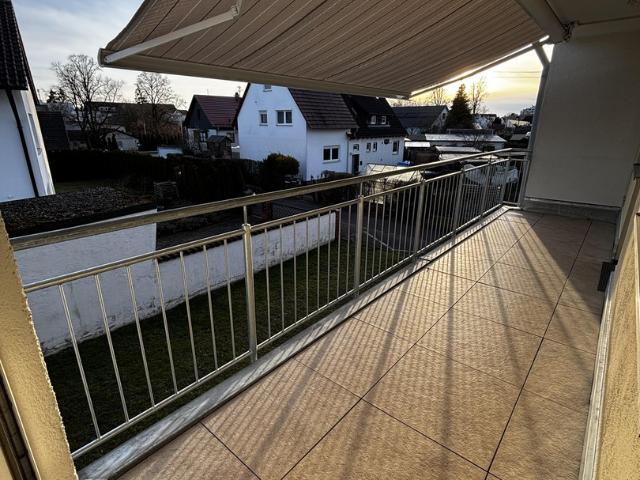 gemütliche 3,5 Zimmer Wohnung mit Südbalkon in Neu Ulm Pfuhl zu vermieten