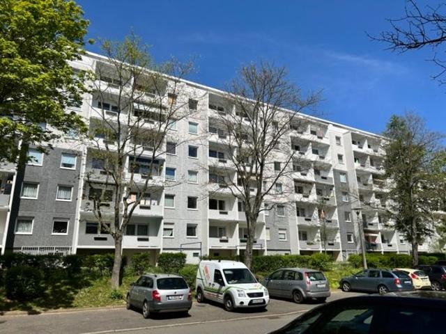 Gemütliche 3 Raum Wohnung mit Dusche und Aufzug