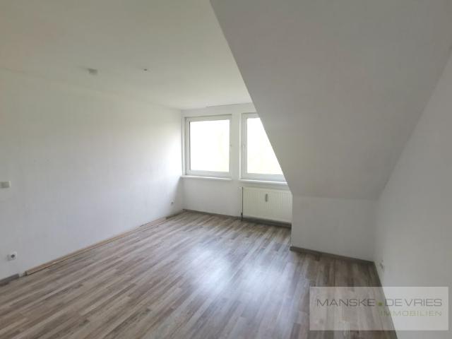 Gemütliche 3 Raum Dachgeschosswohnung in Oberhausen Lirich