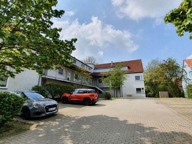gemütliche 3 Raum Maisonettewohnung mit Balkon, Galeriebereich und Stellplatz in Reichenbach !