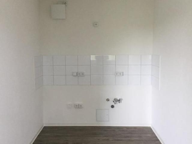 Gemütliche 3 Raumwohnung mit offener Küche und Balkon!