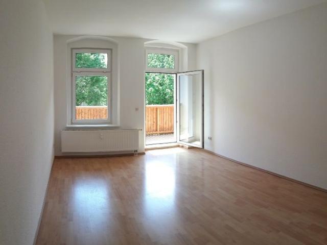 gemütliche 3 RWE mit großem Balkon in der Südstadt !