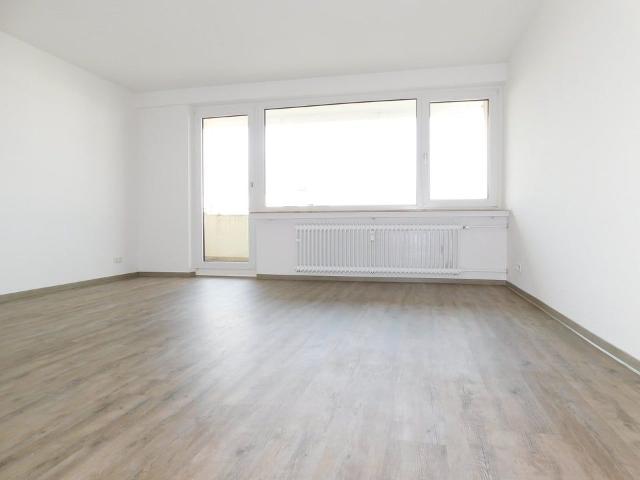 Gemütliche 3 Zi. Whg. mit sonniger Loggia