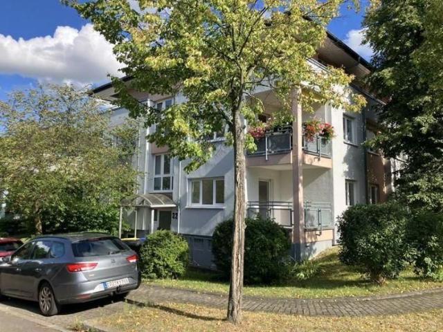 Gemütliche 3 Zimmer mit Tiefgarage, 2xBalkon, Wannenbad mit Fenster und Lam. in sehr guter Lage!