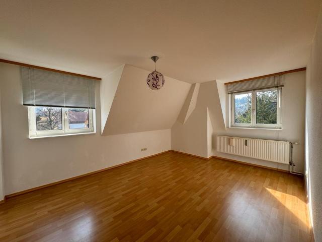 gemütliche 3 Zimmer Dachgeschoss Wohnung 48 m2 Wohnfl