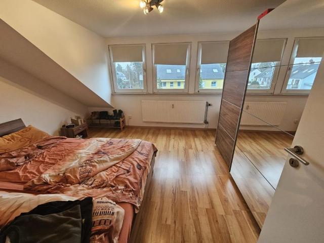 Gemütliche 3 Zimmer DG Wohnung mit EBK in Eltersdorf