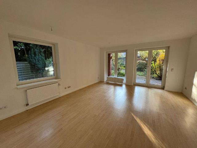 Gemütliche 3 Zimmer Erdgeschoss Wohnung mit Terrasse und kleinem Garten