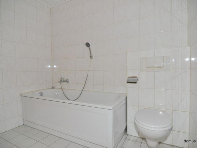 Gemütliche 3 Zimmer Erdgeschosswohnung in kleiner Wohngemeinschaft + Südterrasse