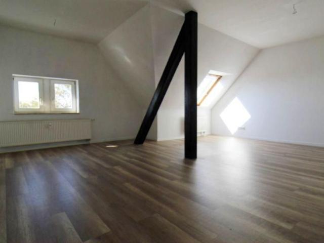 gemütliche 3 Zimmer im Dachgeschoß