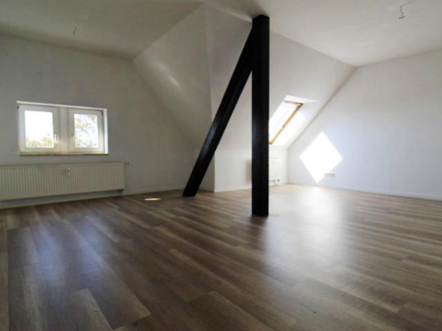 gemütliche 3 Zimmer im Dachgeschoß