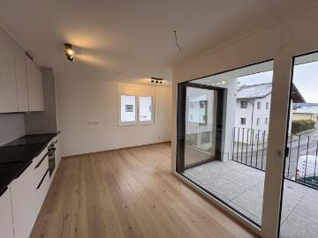 Wohnung zur Miete in 6114