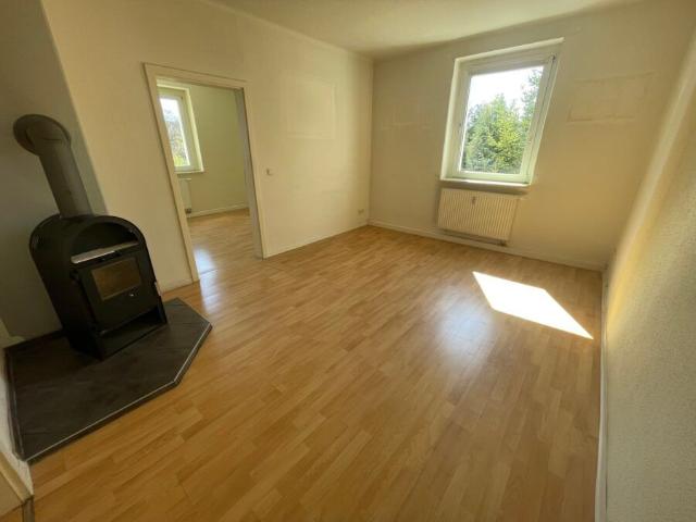 Gemütliche 3 Zimmer Wohnung in Zeitz mit Balkon und Kaminofen