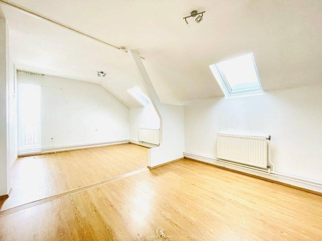 Jetzt einziehen & sparen: 2 Monate halbe Miete! Gemütliche 3 Zimmer Wohnung mit Balkon, 2 Parkplätzen & großem Gemeinschaftsgarten!