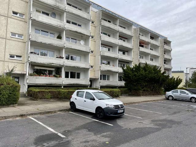 gemütliche 3 Zimmer Wohnung mit Balkon sucht eine freundliche Familie NEU