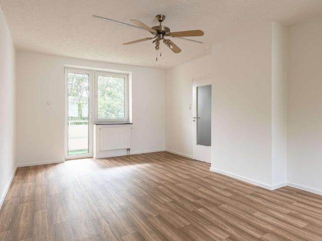 Gemütliche 3 Zimmer Wohnung mit Loggia in angenehmer Wohnlage, Obj. 10209
