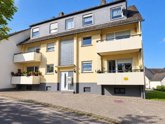 Gemütliche 3 ZKB Wohnung mit EBK, Stellplatz und Keller in Boppard Buchholz