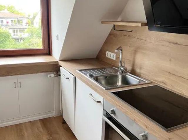 Gemütliche 3 ZKB Wohnung mit Einbauküche in Kassel Wilhelmshöhe PKW Stellplatz möglich