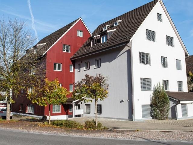 GEMÜTLICHE 4.5 ZIMMER WOHNUNG IN BUBENDORF
