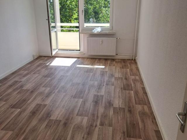Gemütliche 4 Zimmer Wohnung in Hellersdorf ab sofort!
