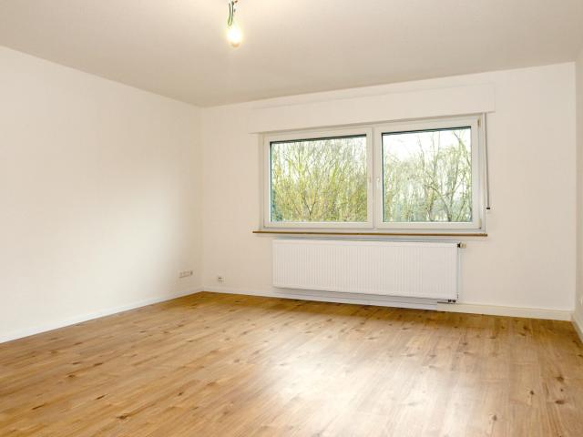Gemütliche 4 Zimmer Wohnung mit Balkon in top Zustand!
