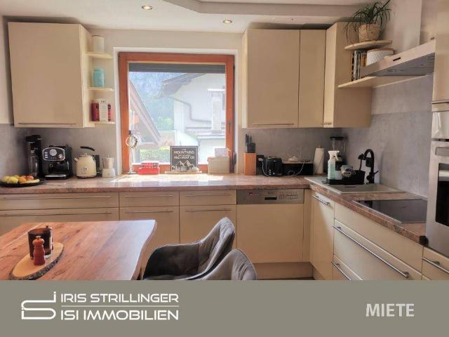 Gemütliche 4 Zimmer Wohnung mit Carport