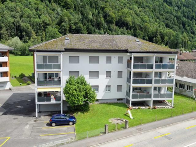 Gemütliche 4 Zimmer Wohnung mit grossem Balkon in 6460 Altdorf UR