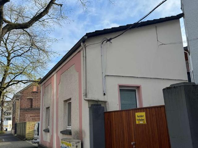 Gemütliches 3 Zimmer Häuschen mit besonderem Schnitt in Ohligs