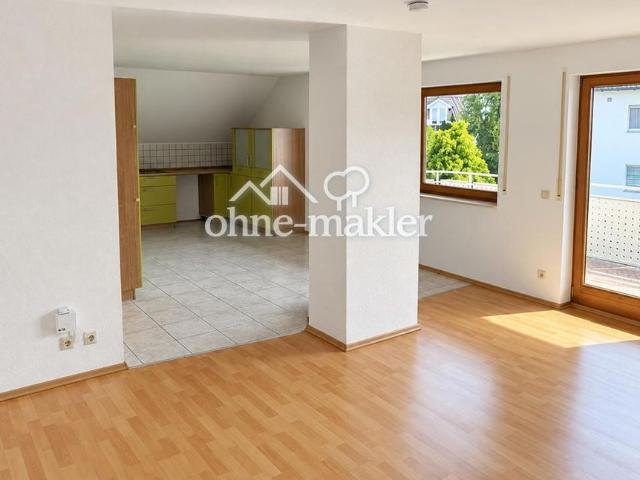 Gemütliches Wohnen mit viel Platz: Gepflegte 4 Zimmer DG Wohnung in 75242 Neuhausen Enzkreis