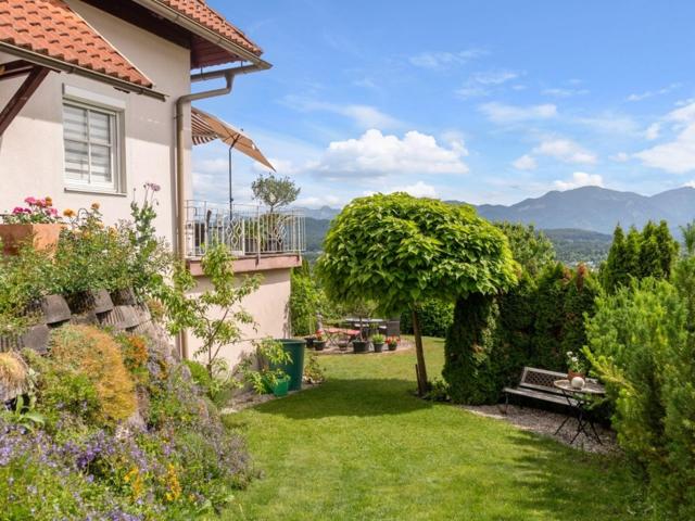 Gemütliches Wohnhaus mit Traumhaftem Seeblick
