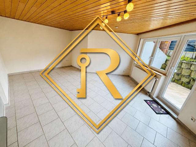 Gemütliches Zuhause mit Kamin – 2 Zimmer, Terrasse & Carport in Bad Rappenau Babstadt