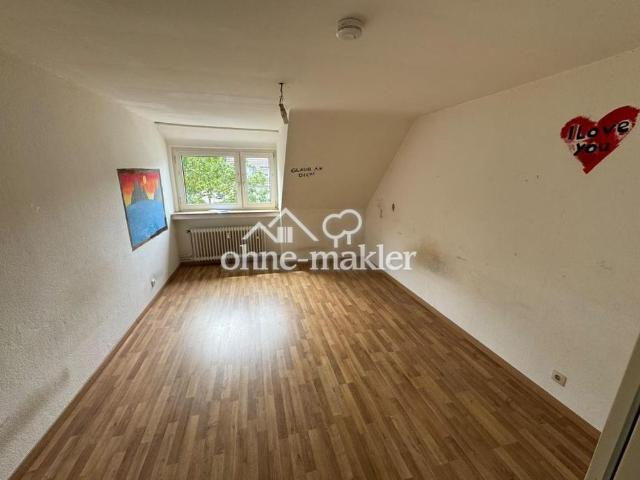 Gemütliches Zuhause für die ganze Familie – helle 3,5 Zimmer Dachgeschosswohnung in Essen Borbeck